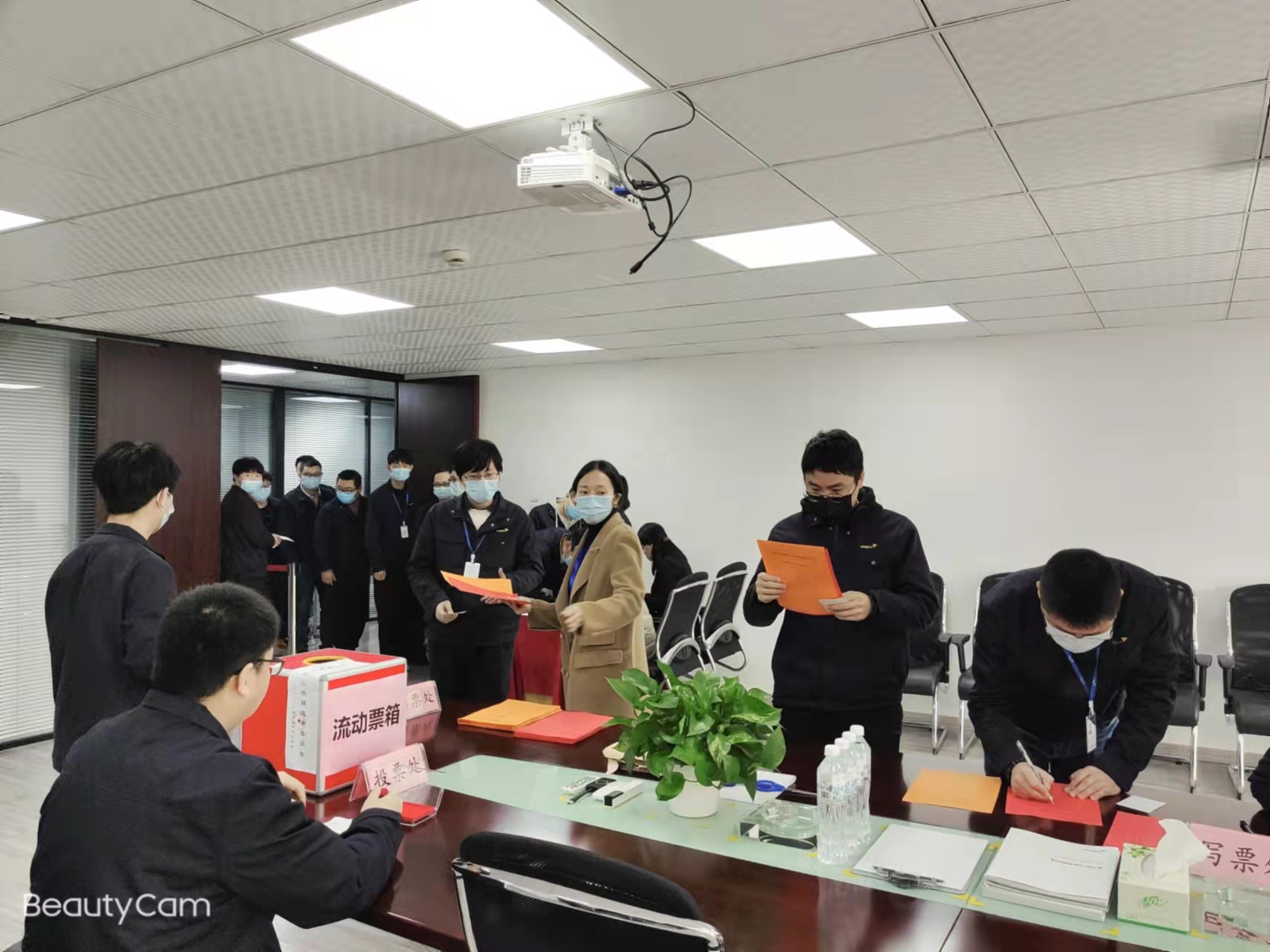 浙大米兰MILAN（中国）顺利开展人大代表换届选举投票工作