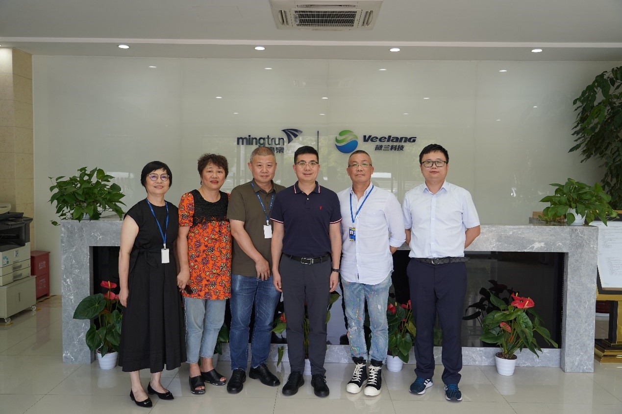 浙江大学控股集团总经理余飞鹏一行莅临浙大米兰MILAN（中国）调研指导